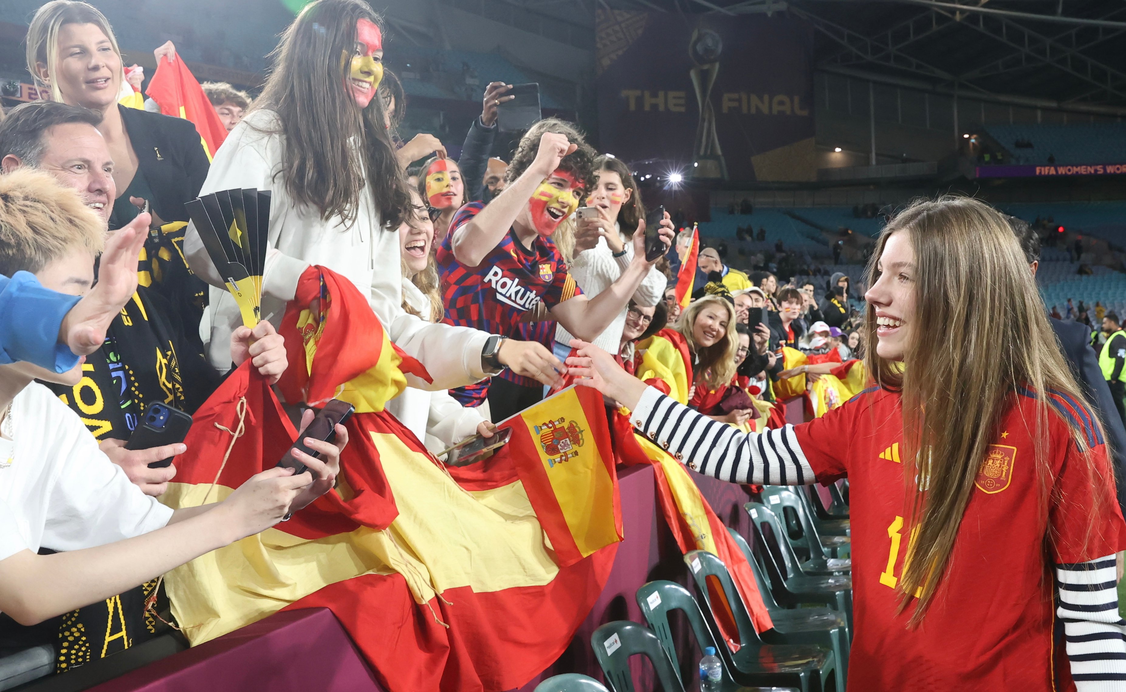 Su Alteza Real la Infanta Doña Sofía con el deporte español, en la final del Mundial
Femenino de Fútbol en el Accord Stadium de Sidney (Australia). Foto: Casa Real.